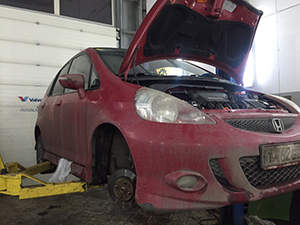 Ремонт ходовой части (подвески) Honda Jazz: фото работ автосервиса Джапан-Кар в Санкт-Петербурге №2