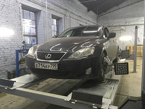 Сход-развал Lexus IS: фото работ автосервиса Джапан-Кар в Санкт-Петербурге №2