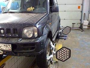 Сход-развал Suzuki Jimmy: фото работ автосервиса Джапан-Кар в Санкт-Петербурге №1