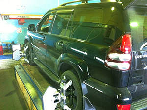 Сход-развал Toyota Land Cruiser Prado: фото работ автосервиса Джапан-Кар в Санкт-Петербурге №2